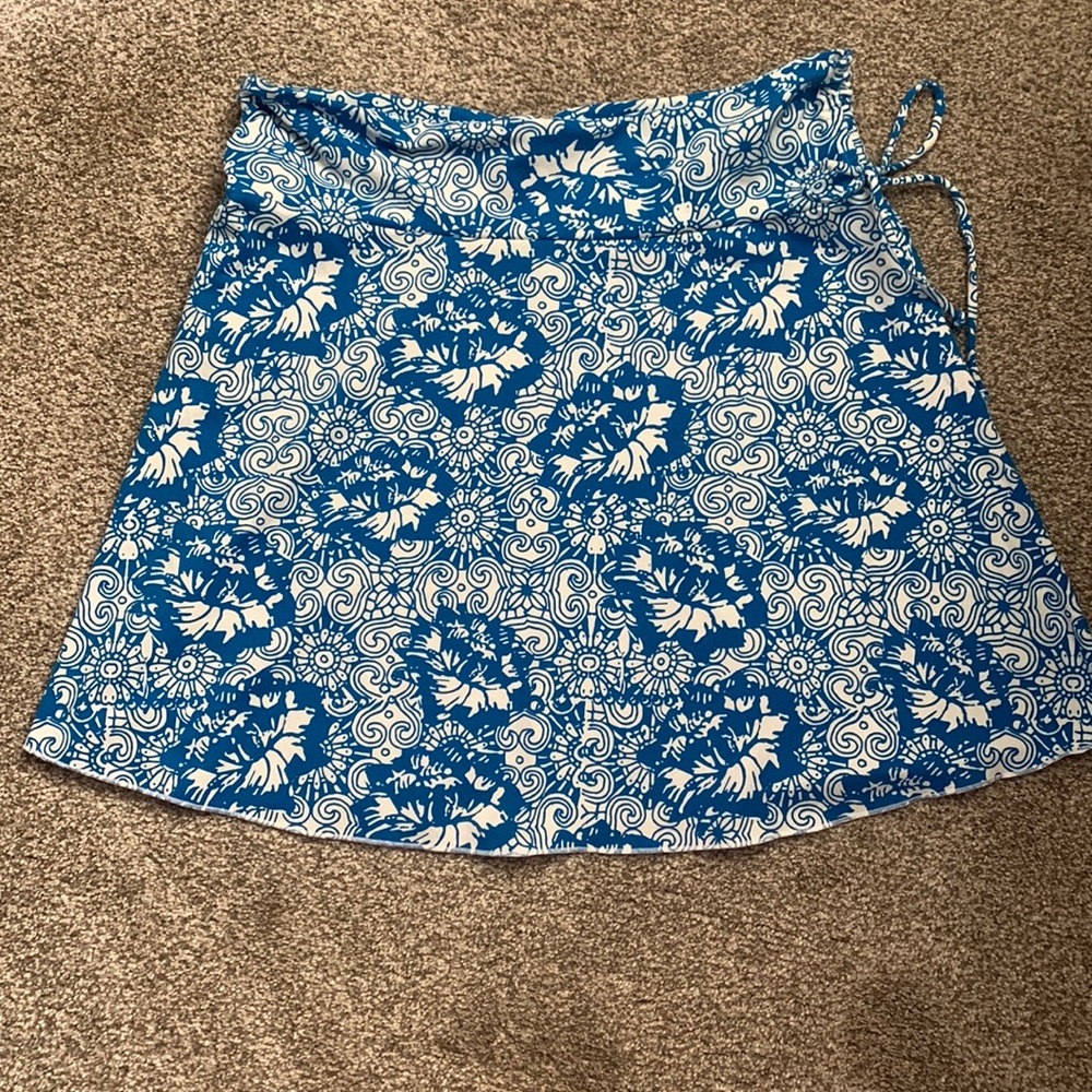 Womens tummy flatering skirt